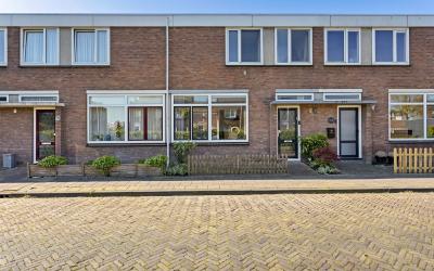 Age Piersst. 13