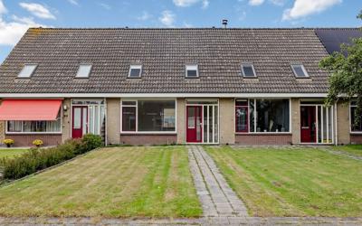 van der Loo. 24