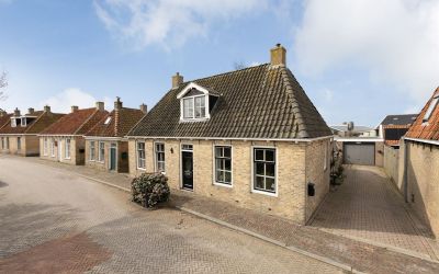 Dorpsstraat 12