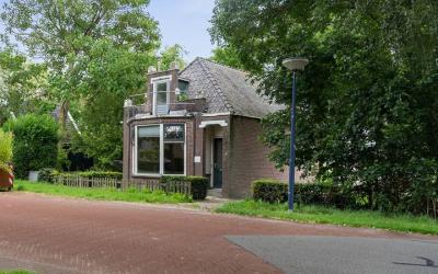 Hoofdweg 8