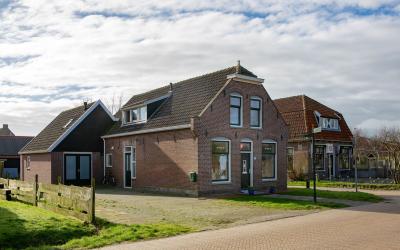 Dorpsstraat 42