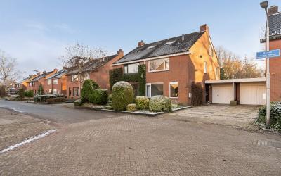 Barend van. 38
