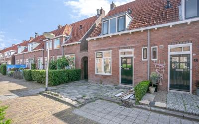 1e Koestraat 12
