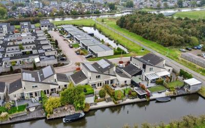 De Eker 7