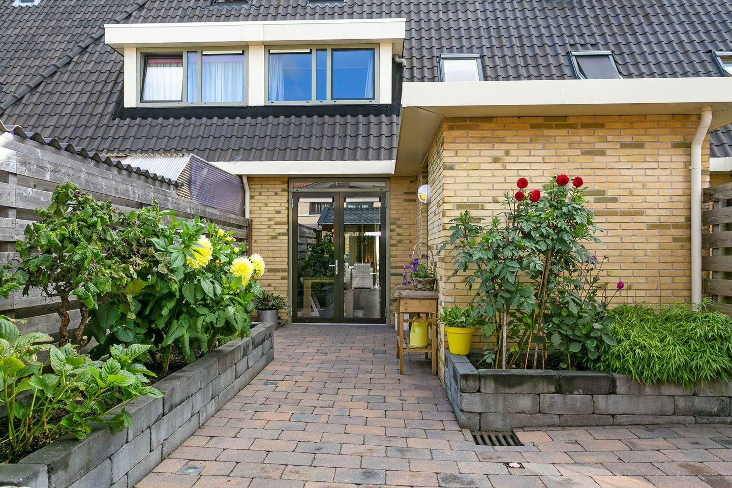 Tussenwoning te koop: Meerkoetstraat 29, Drachten