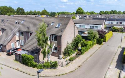 De Twee Geb. 176