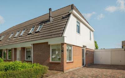 De Twee Geb. 148