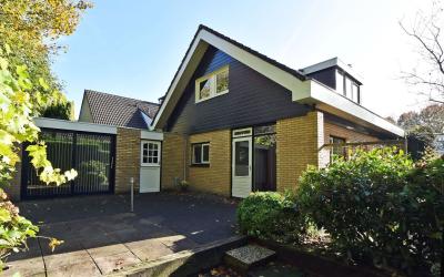 De Twee Geb. 53