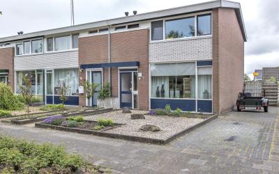 H.J. van de. 15