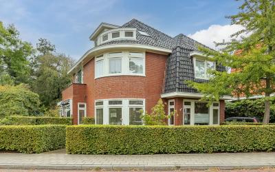 Emmastraat 8