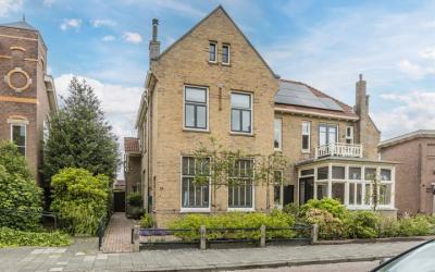 Oranjestraat 15