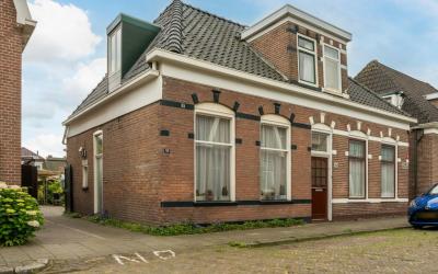 Oosterhouts. 53
