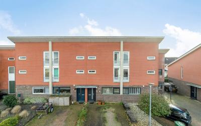 Robijnstoep 13