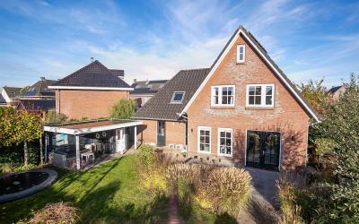 Ebbenhout 32