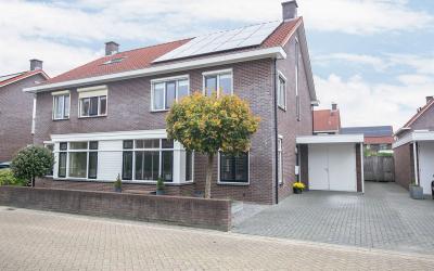Zalmstraat 13