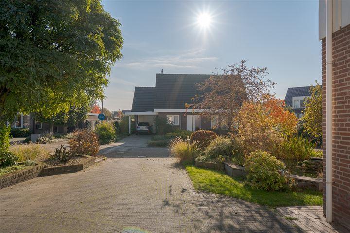 Vrijstaande woning te koop: Pinksterbloem 14, Beilen