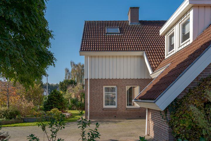 Vrijstaande woning te koop: Pinksterbloem 14, Beilen