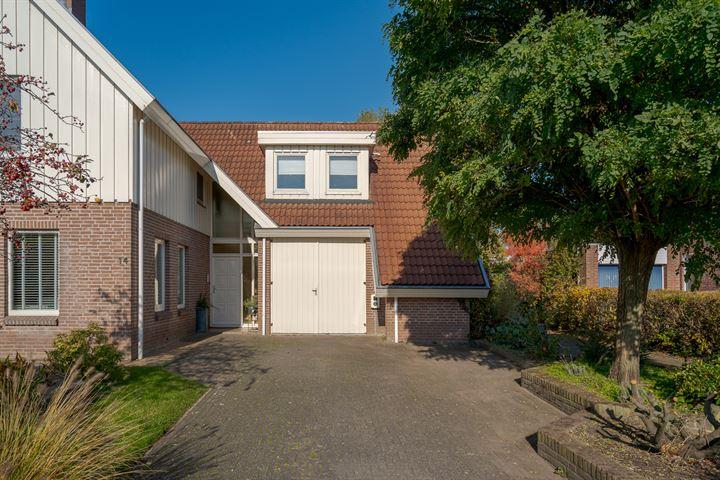 Vrijstaande woning te koop: Pinksterbloem 14, Beilen