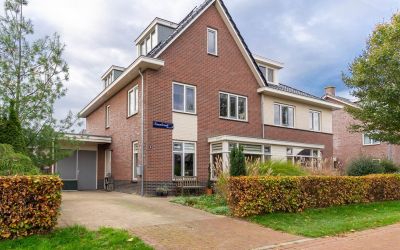 Steenbreek 10