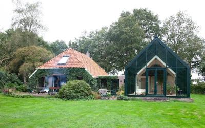 Mantingerdijk 12