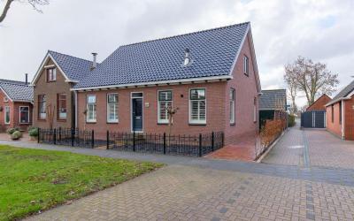 Spoorstraat 42