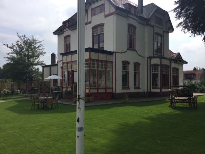 Drouwenerstraat 4