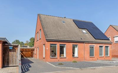 Veenbes 12