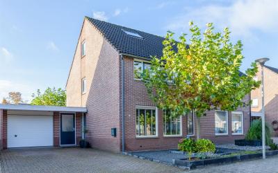 Jan Wiegers. 12