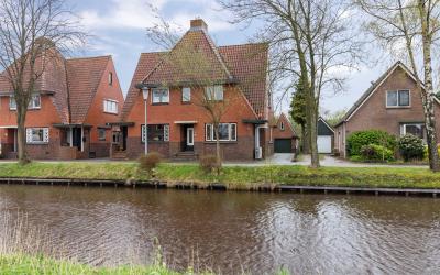 Nijverheids. 65