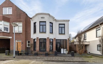 Hoogstraat 24