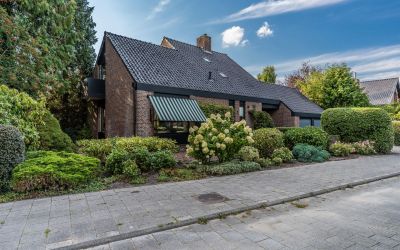 Jachtlaan 4