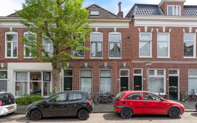 Eerste Hunz. 17-A