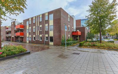 Almastraat 3