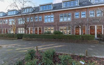 Koninginnel. 64