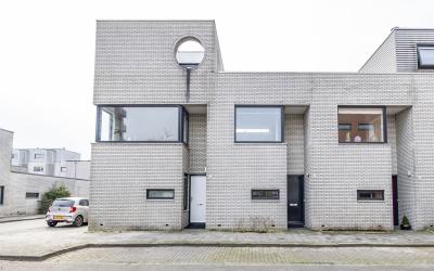 Van Goghstr. 2