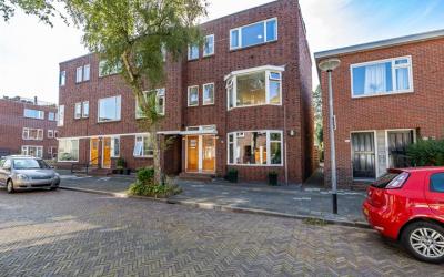 Van Panhuys. 32-A