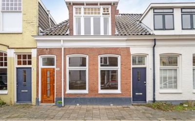 Martenstraat 12