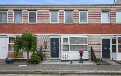 R. Doumastr. 15