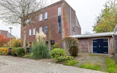 De Waard 102
