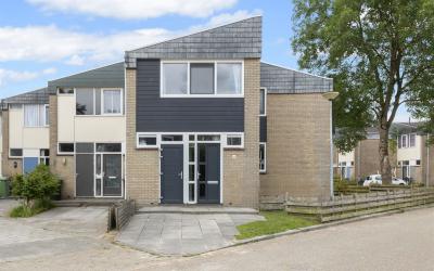 Van Drielst. 48
