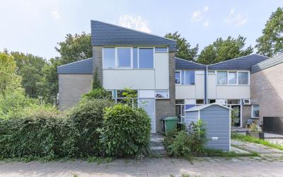 Van Drielst. 70