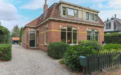 Zuidlaarder. 16