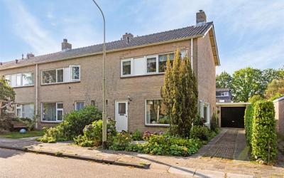 Leeuwerikweg 1