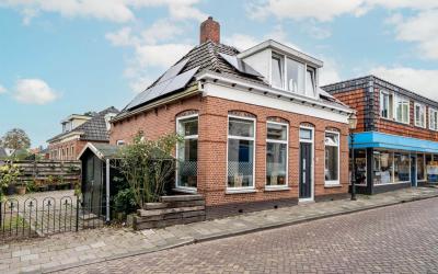 Stationsstraat 32