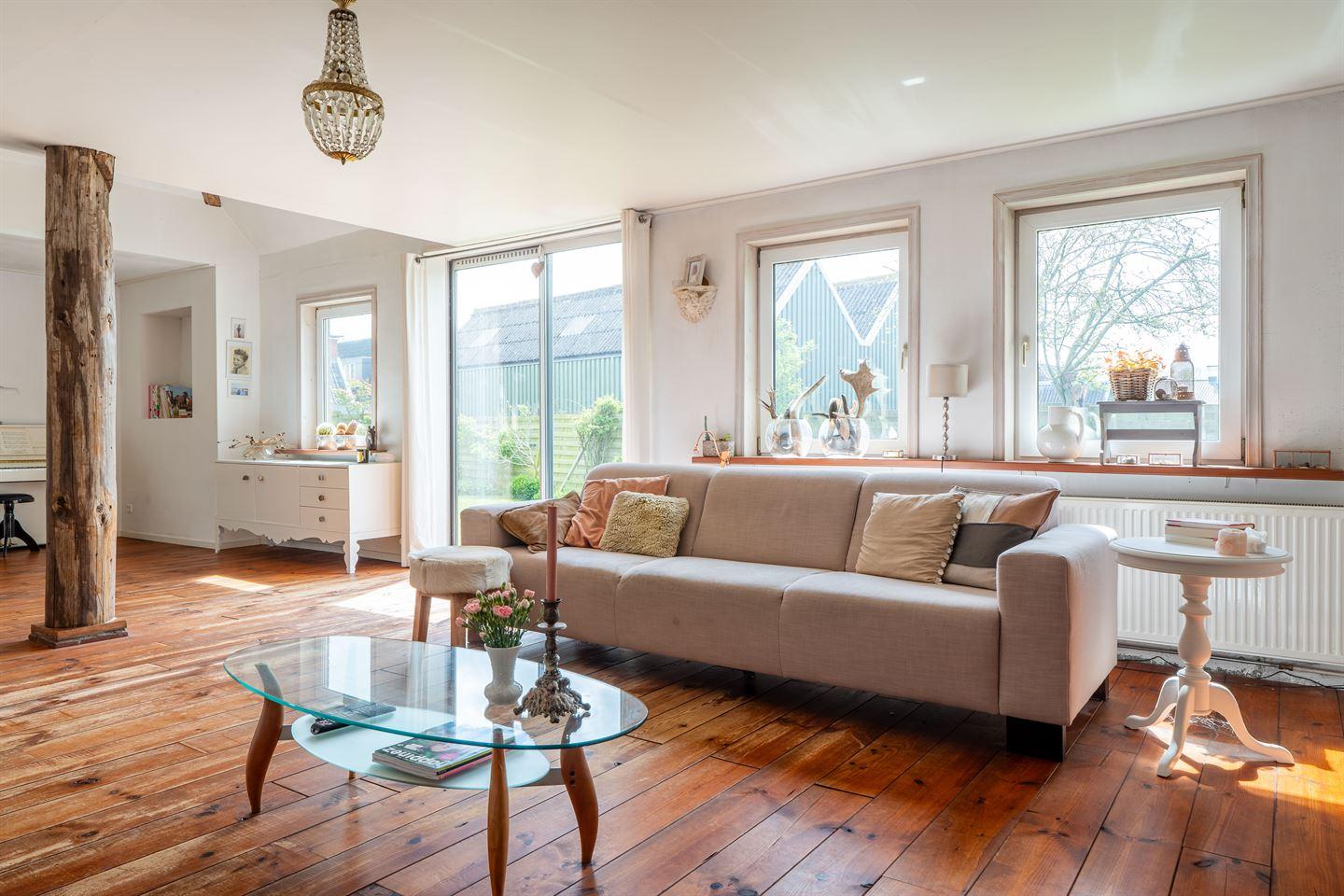 Vrijstaande woning te koop: Hoofdstraat 20, Stedum
