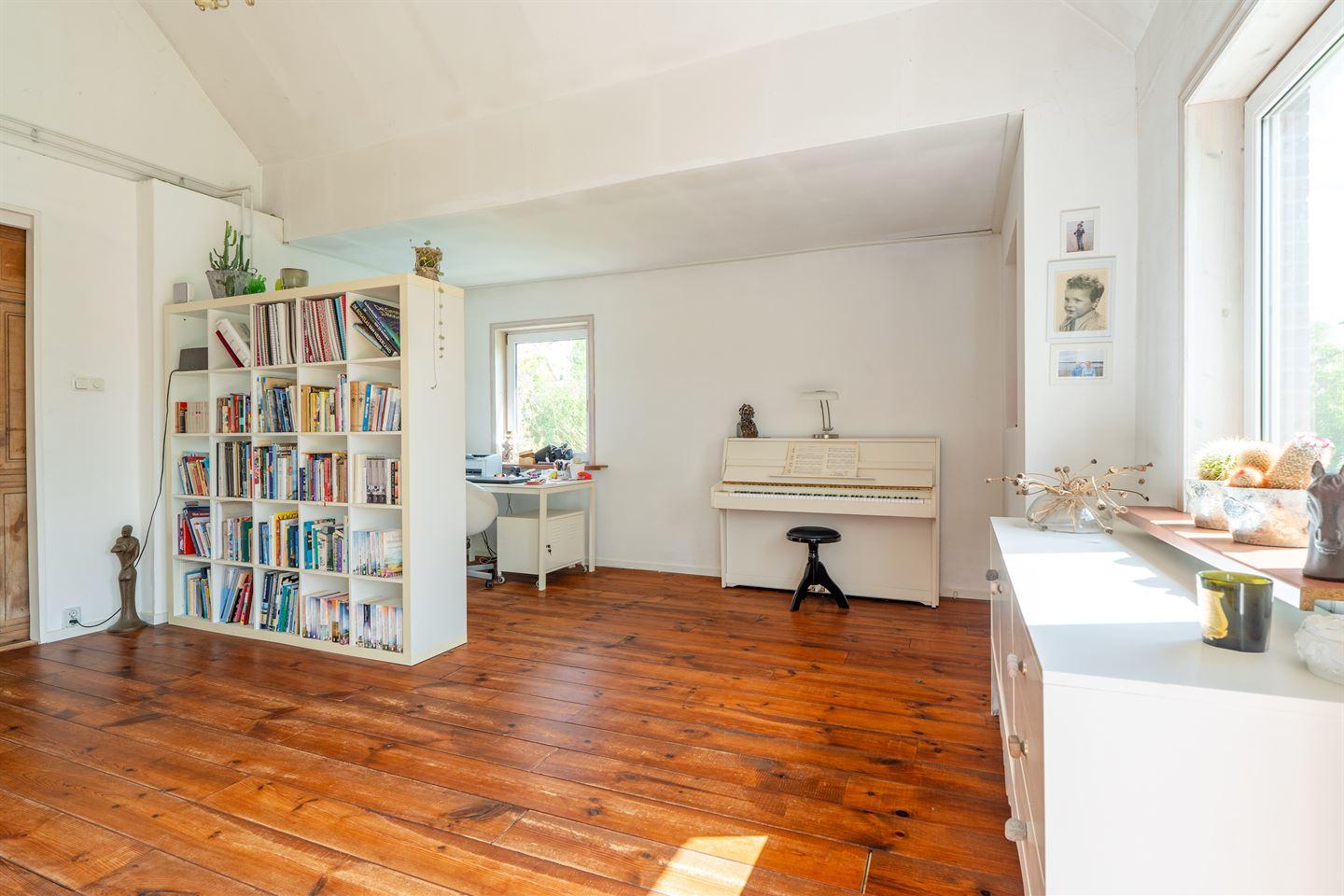 Vrijstaande woning te koop: Hoofdstraat 20, Stedum