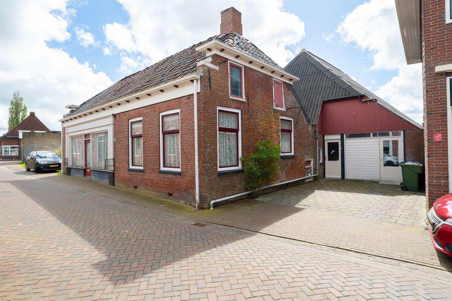 Vrijstaande woning te koop: Hoofdstraat 20, Stedum