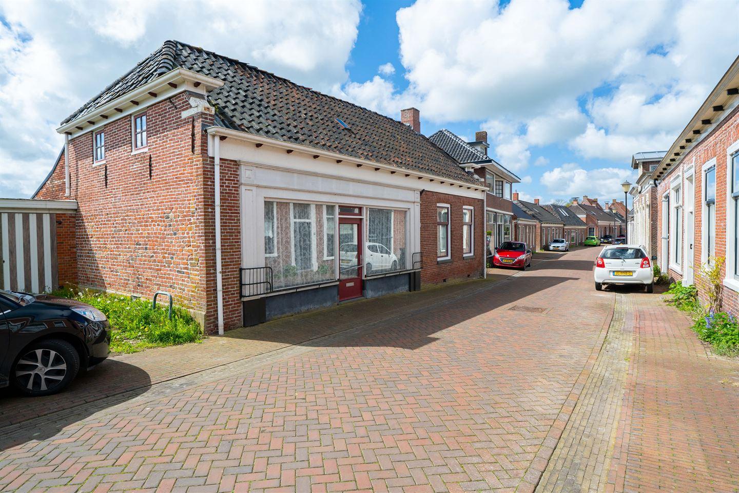 Vrijstaande woning te koop: Hoofdstraat 20, Stedum