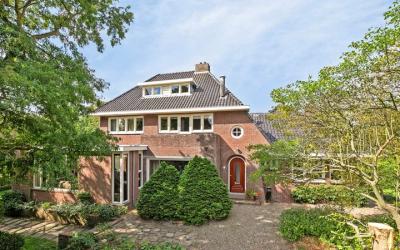 Kampweg 21