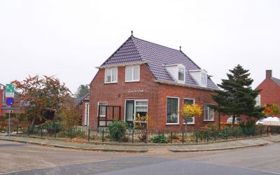 Hoofdweg 42